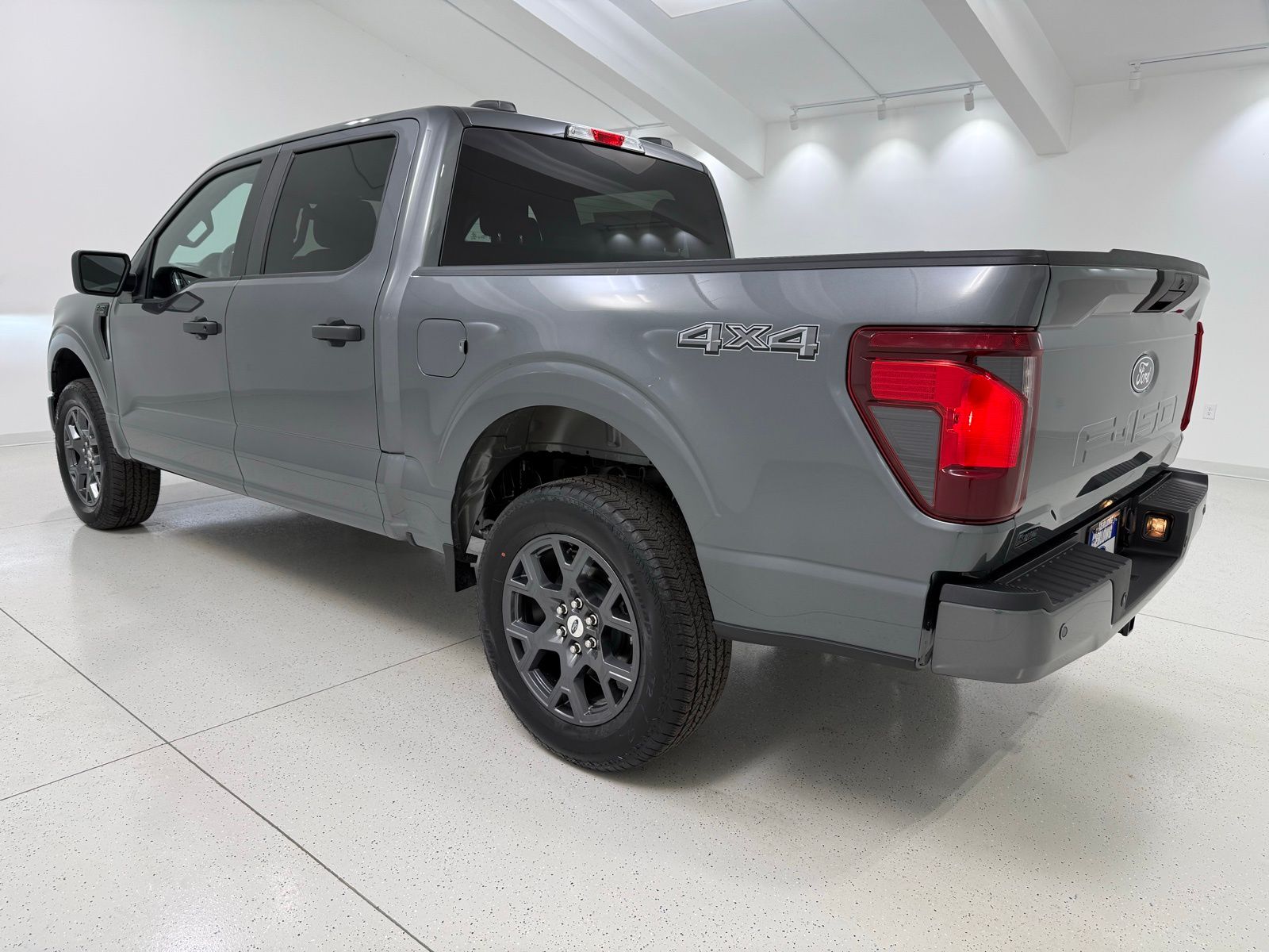 صورة 5 لـ 2026 FORD F-150 STX