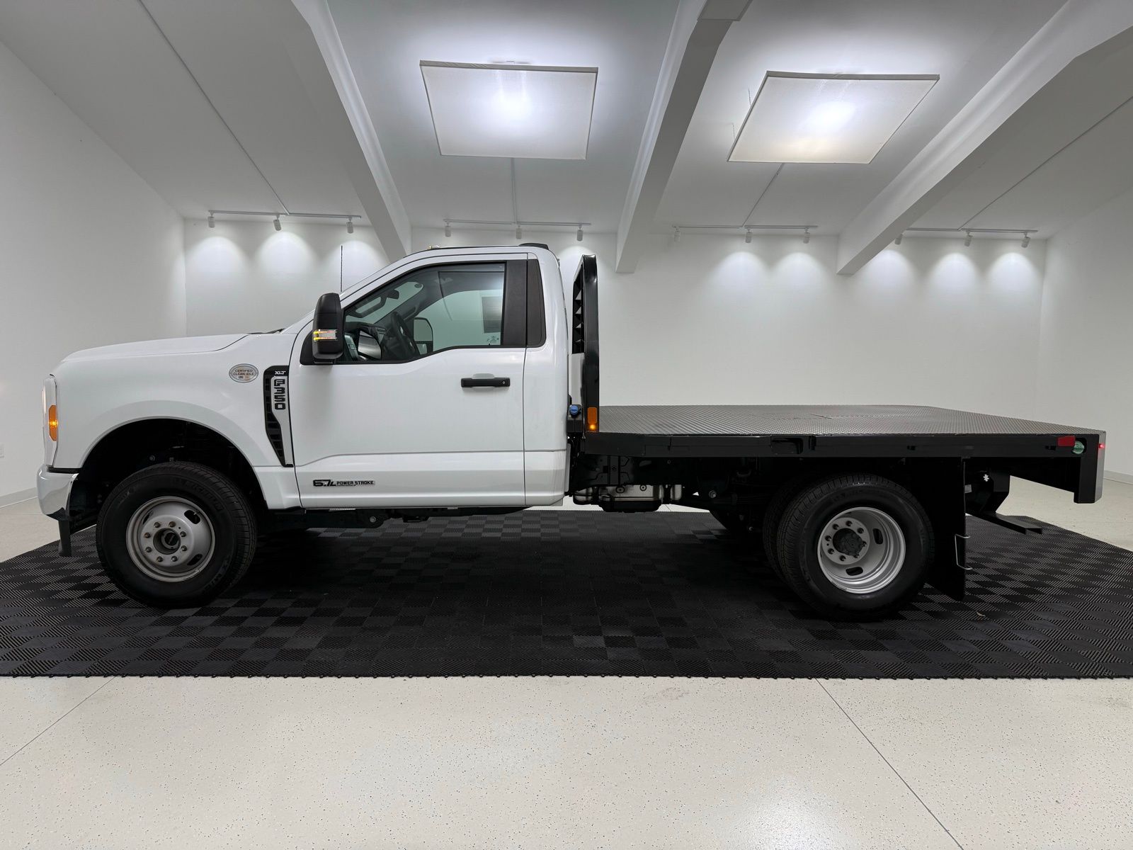 صورة 4 لـ 2023 FORD F-350 XLT