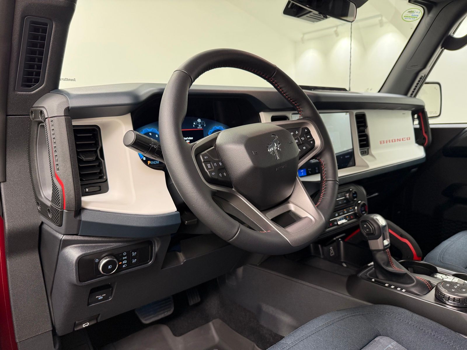 2026 FORD BRONCO BASE — миниатюра 11