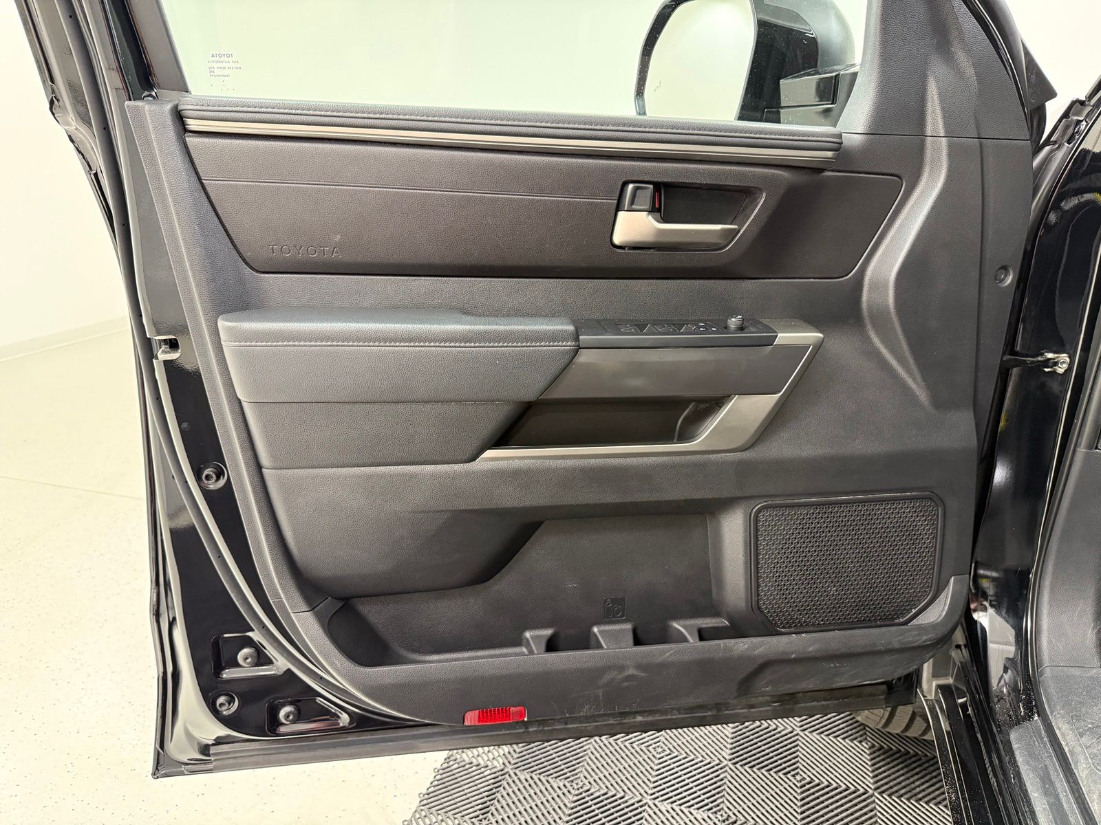 2023 Toyota TUNDRA SR5 缩略图 11