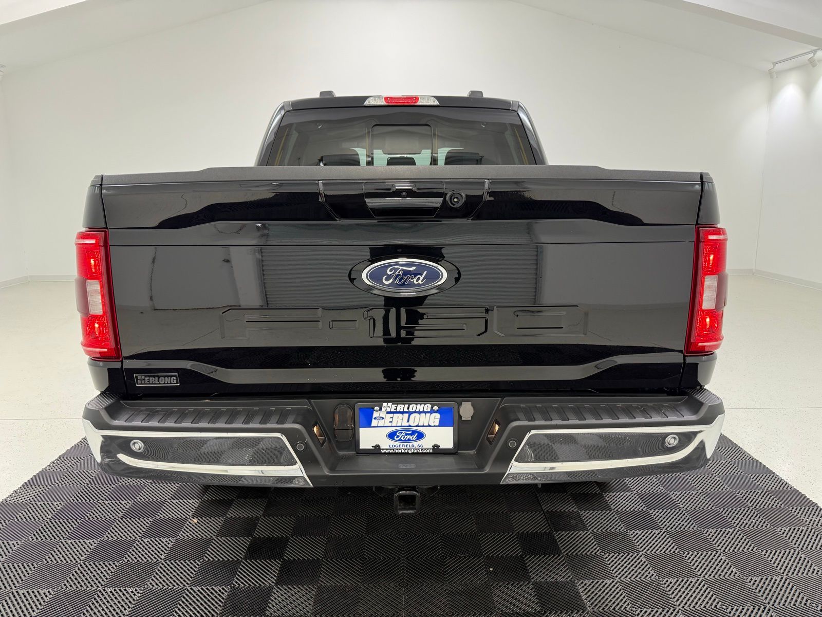 2023 FORD F-150 XLT — фото 7