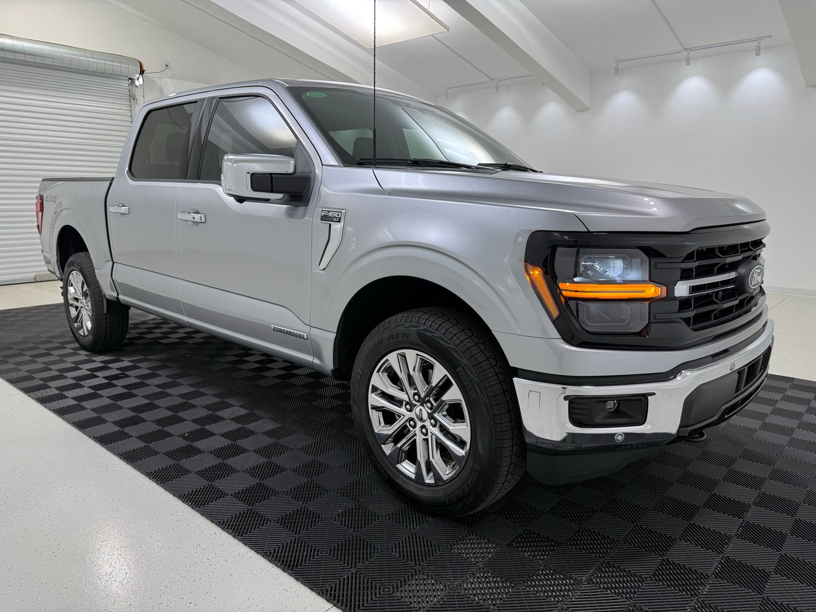 2025 FORD F-150 XLT 照片 1