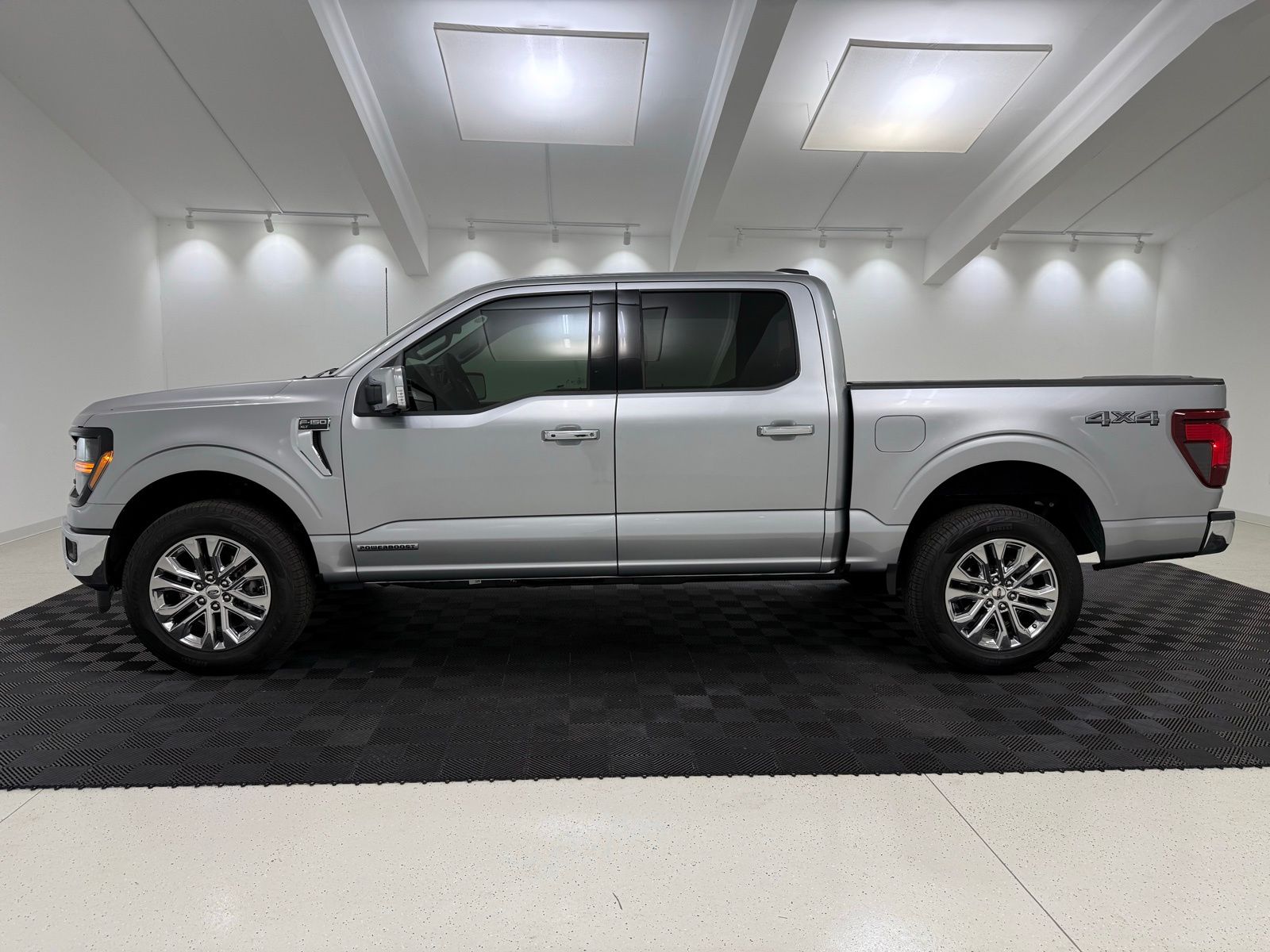 2025 FORD F-150 XLT 照片 4