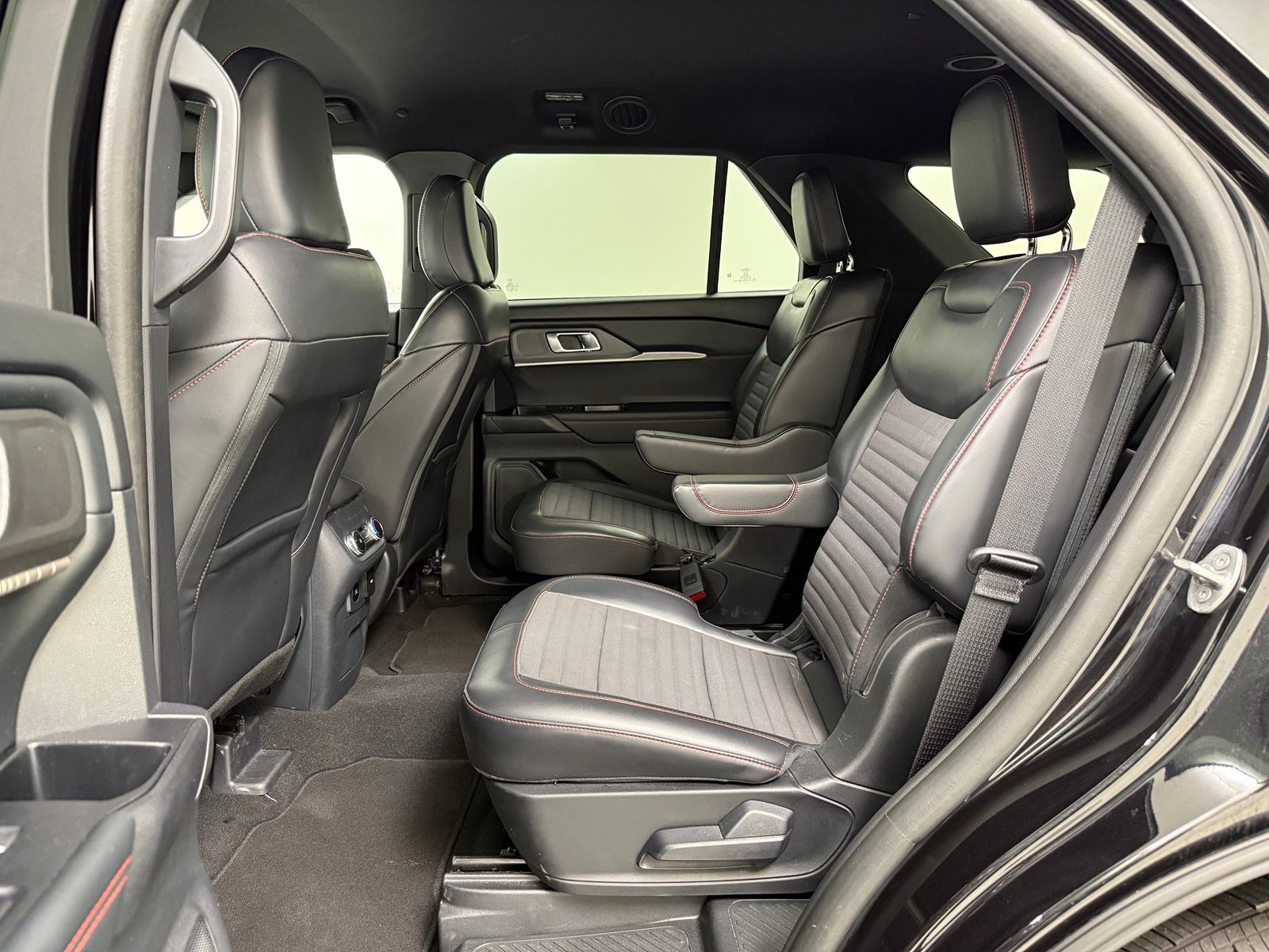 2025 FORD EXPLORER ST-LINE 4WD 缩略图 23