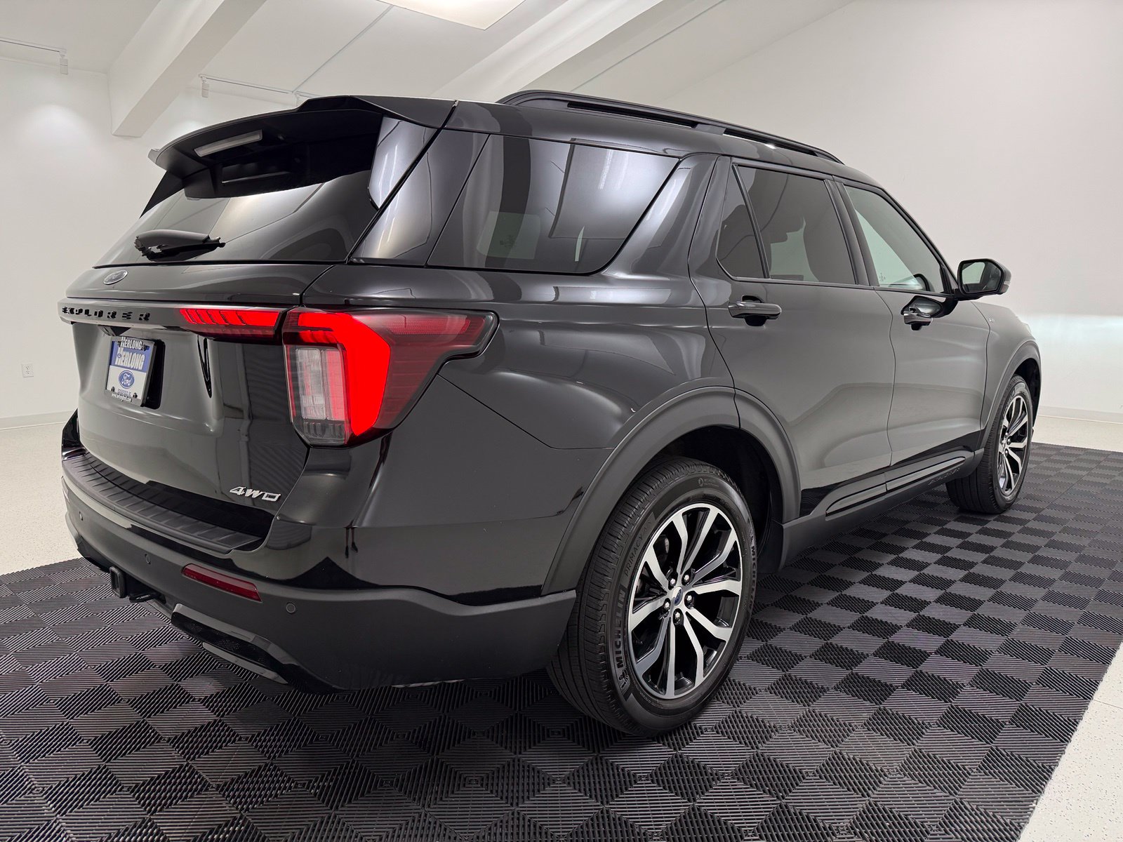 2025 FORD EXPLORER ST-LINE 4WD photo 8