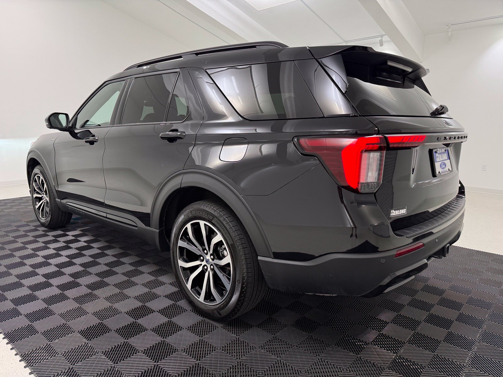 2025 FORD EXPLORER ST-LINE 4WD photo 5