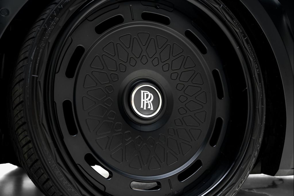 صورة مصغرة 18 لـ 2020 ROLLS-ROYCE CULLINAN SUV