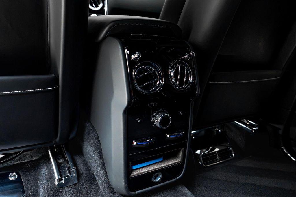صورة مصغرة 47 لـ 2020 ROLLS-ROYCE CULLINAN SUV