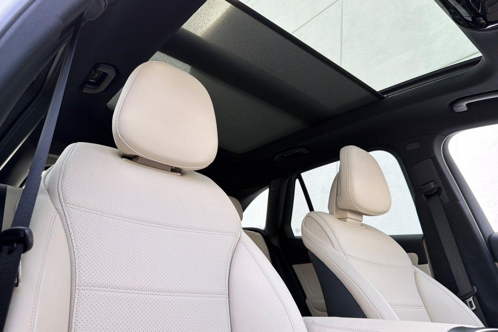 MERCEDES-BENZ GLC - 9