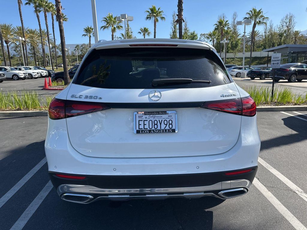 MERCEDES-BENZ GLC - 10