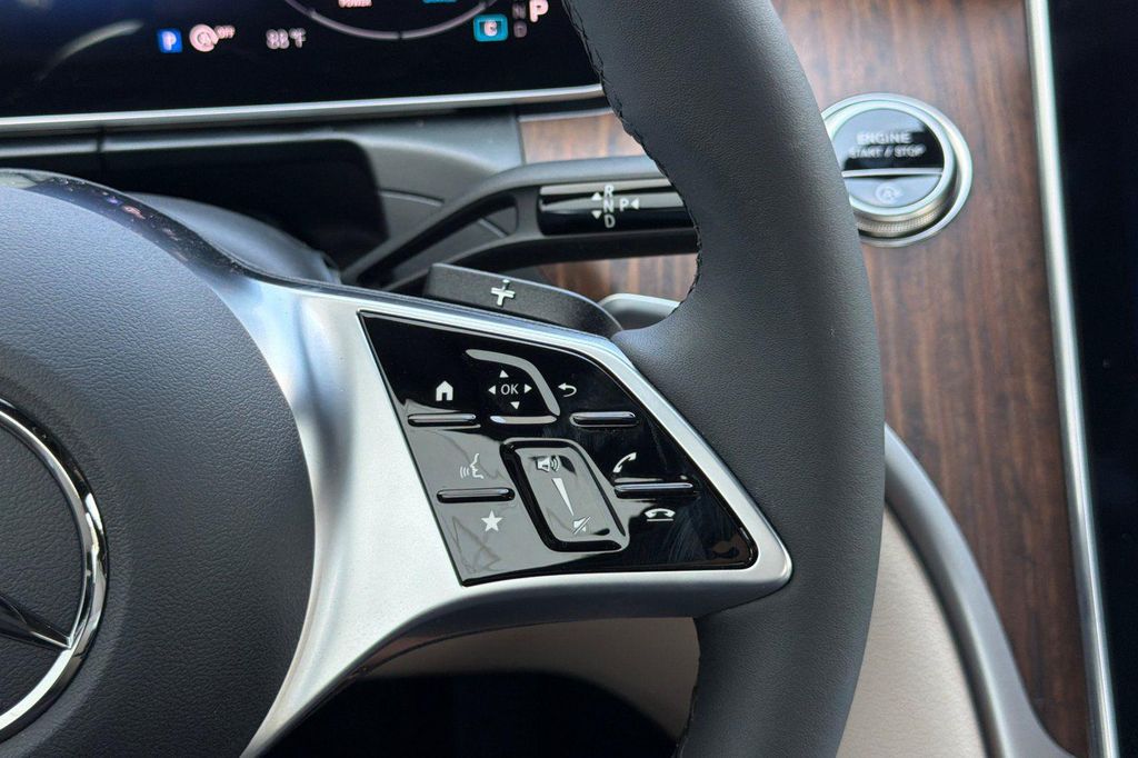 2026 Mercedes-BENZ C-CLASS — миниатюра 29