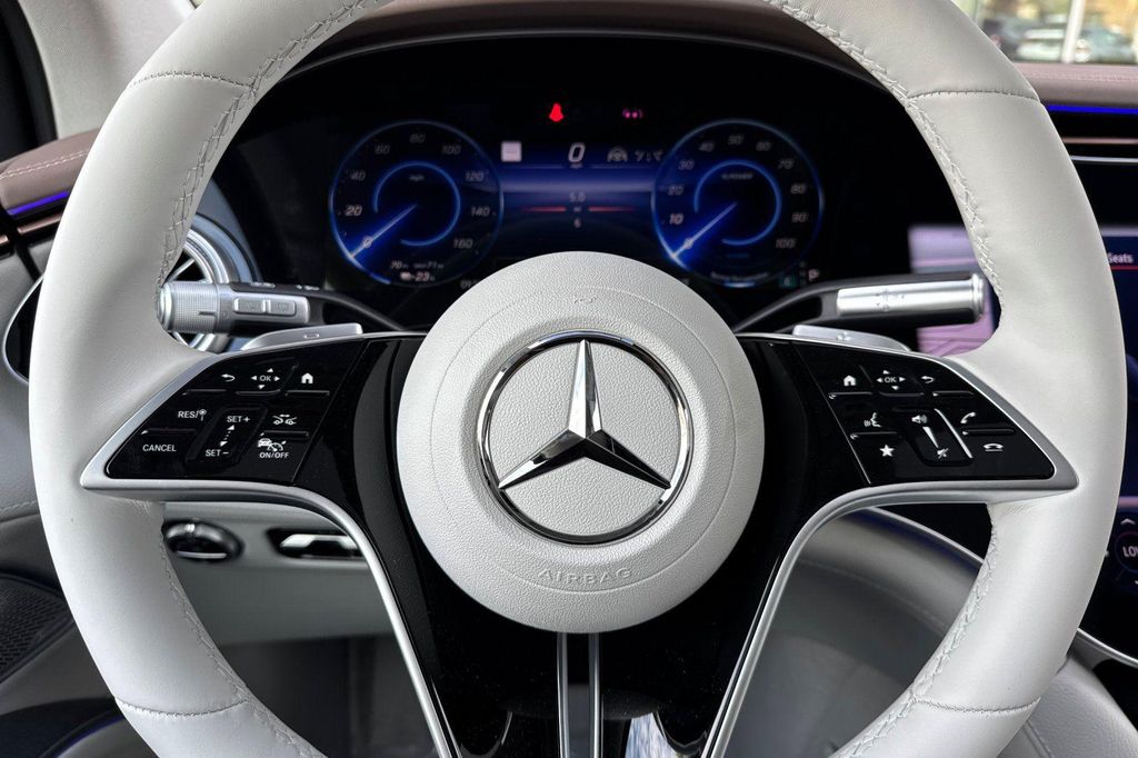 2026 Mercedes-BENZ EQS — миниатюра 23