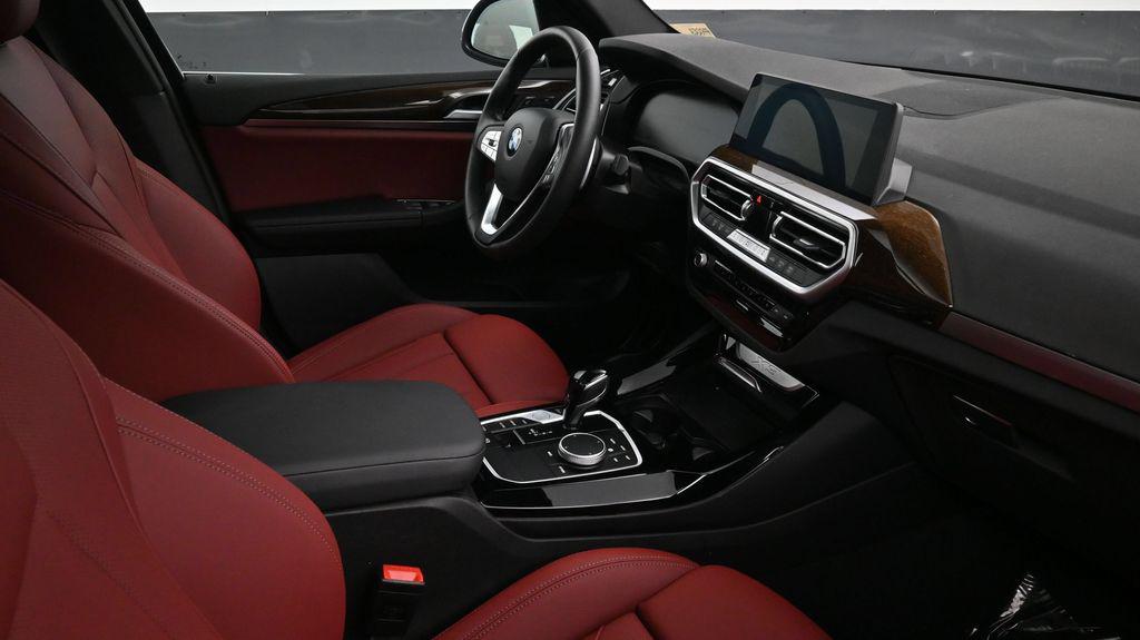 صورة 11 لـ 2024 BMW X3 SDRIVE30I