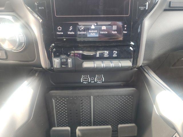 صورة 9 لـ 2026 RAM 1500 LARAMIE