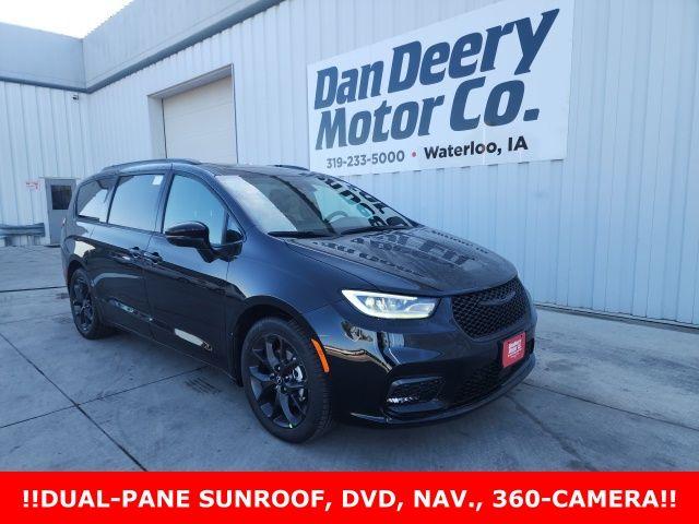 New 2026 Chrysler Pacifica Limited