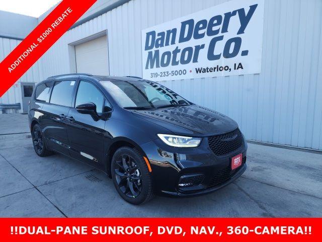 New 2026 Chrysler Pacifica Limited