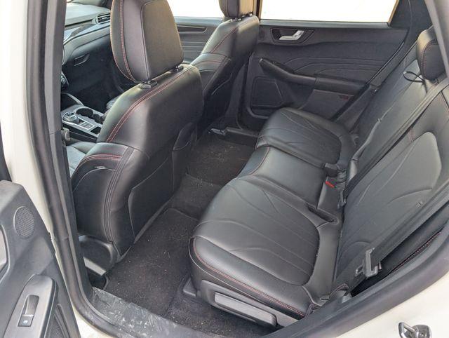 صورة 12 لـ 2025 FORD ESCAPE ST-LINE ELITE