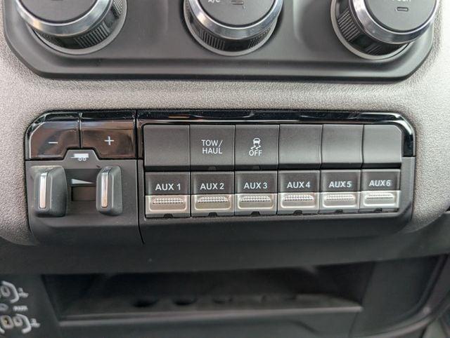 2024 RAM 2500 TRADESMAN photo 5