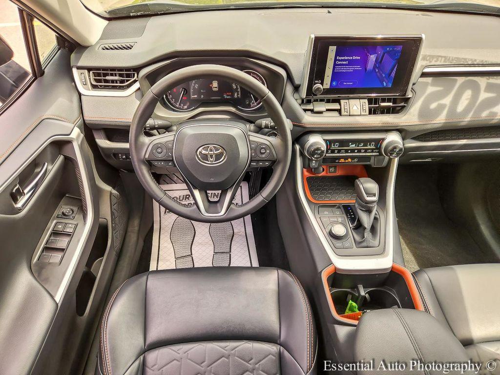 2024 Toyota RAV4 ADVENTURE — фото 12