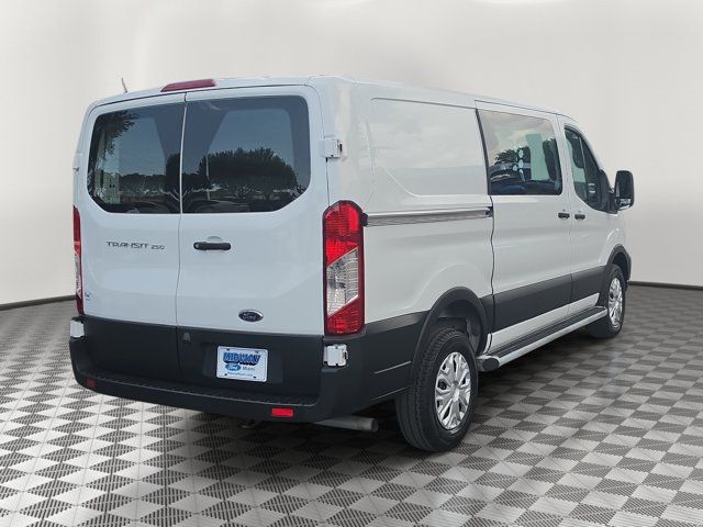 صورة 6 لـ 2025 FORD TRANSIT-250 BASE