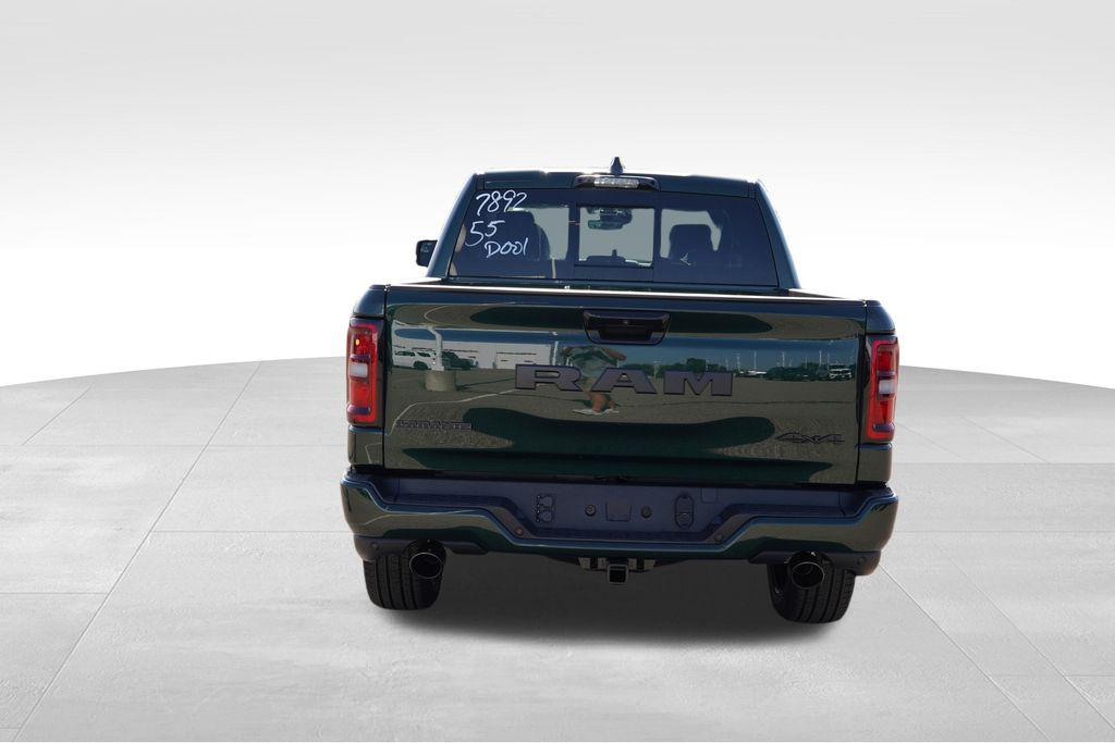 صورة 4 لـ 2026 RAM 1500 LARAMIE