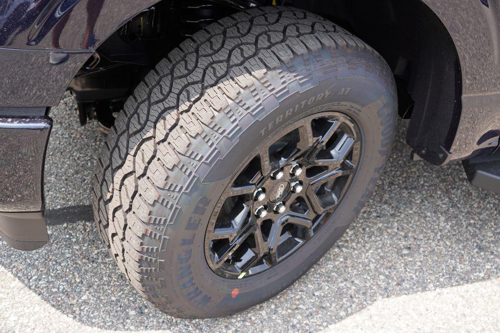 صورة 9 لـ 2026 FORD F-150 XLT