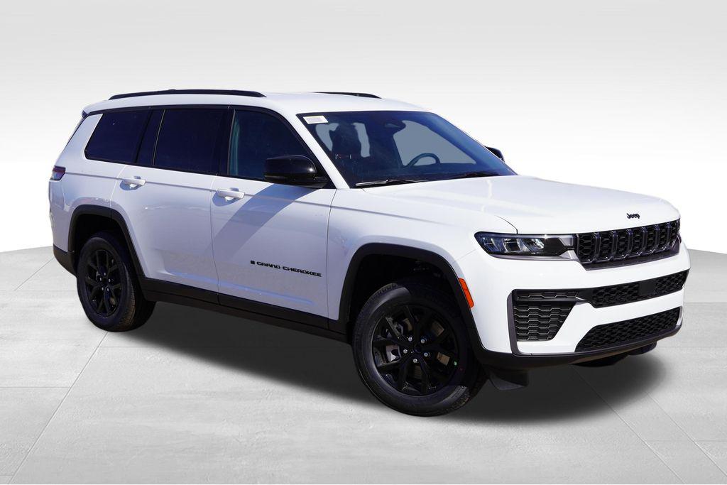 New 2026 Jeep Grand Cherokee L Altitude