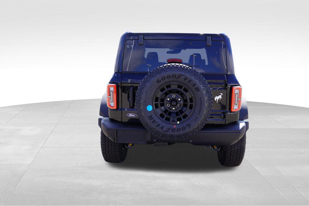 FORD BRONCO - 4