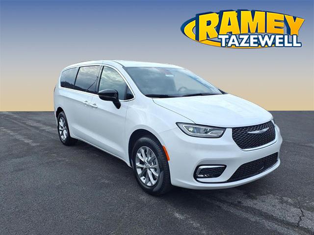 New 2026 Chrysler Pacifica Select