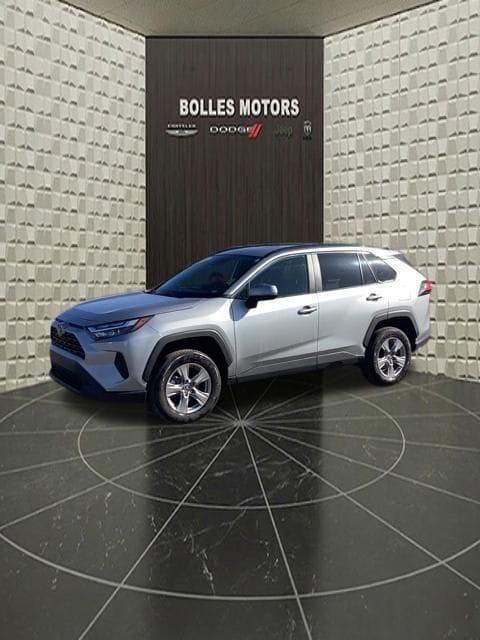 صورة 10 لـ 2025 Toyota RAV4 XLE