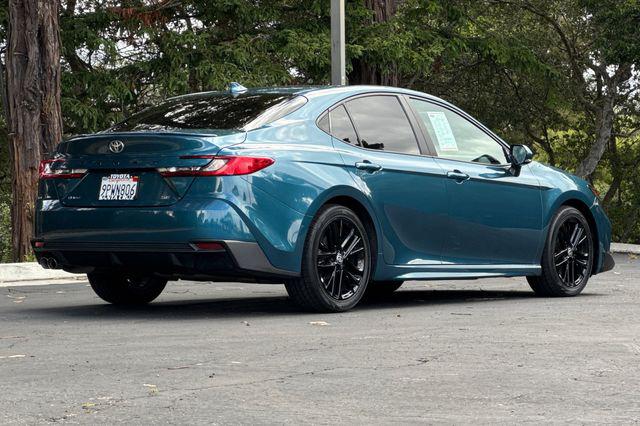 TOYOTA CAMRY - 4
