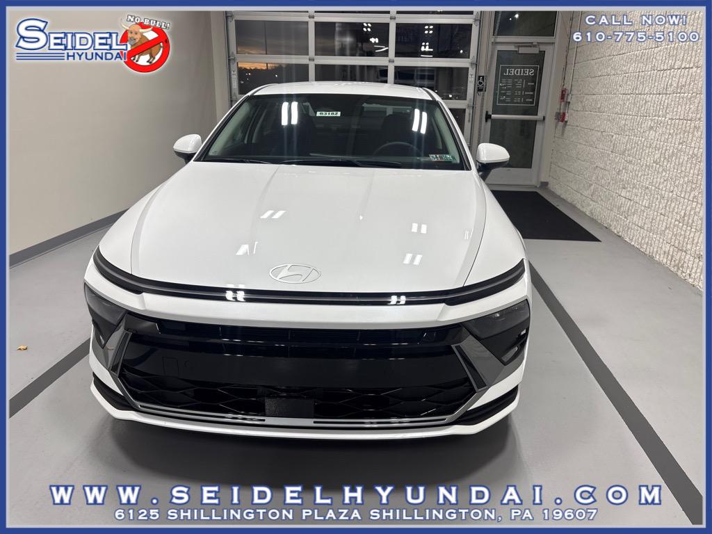 New 2026 Hyundai SONATA SE