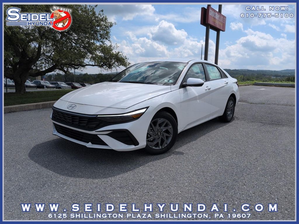 New 2026 Hyundai ELANTRA HEV Blue