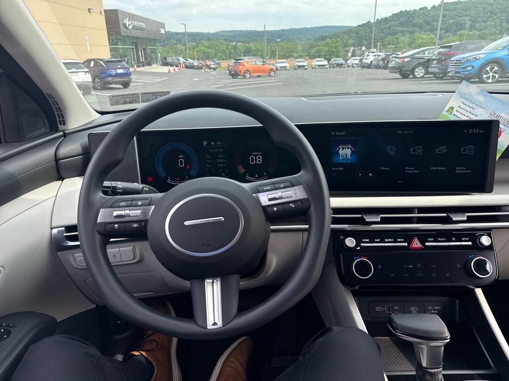 New 2026 Hyundai TUCSON SEL