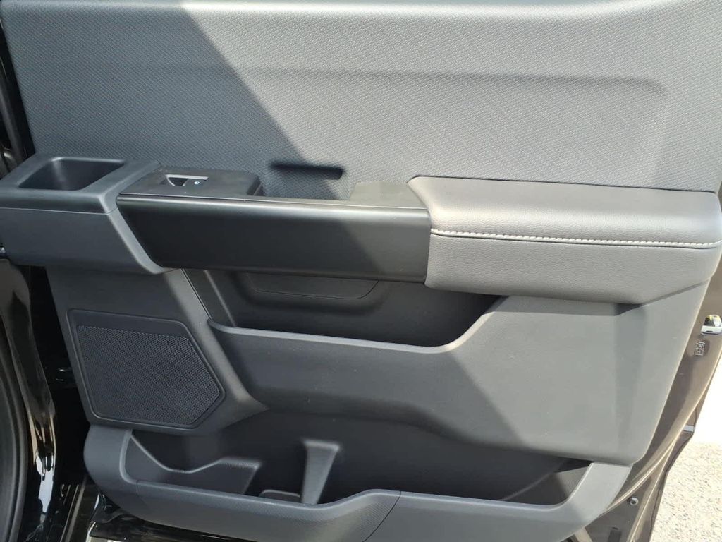 FORD F-150 STX - 7