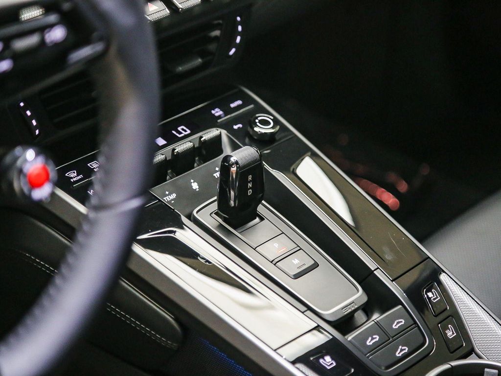 صورة مصغرة 23 لـ 2025 Porsche 911 CARRERA