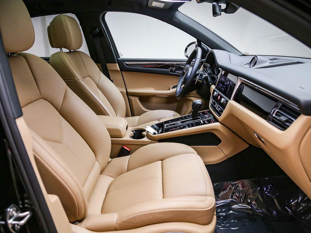 2026 Porsche MACAN — миниатюра 20