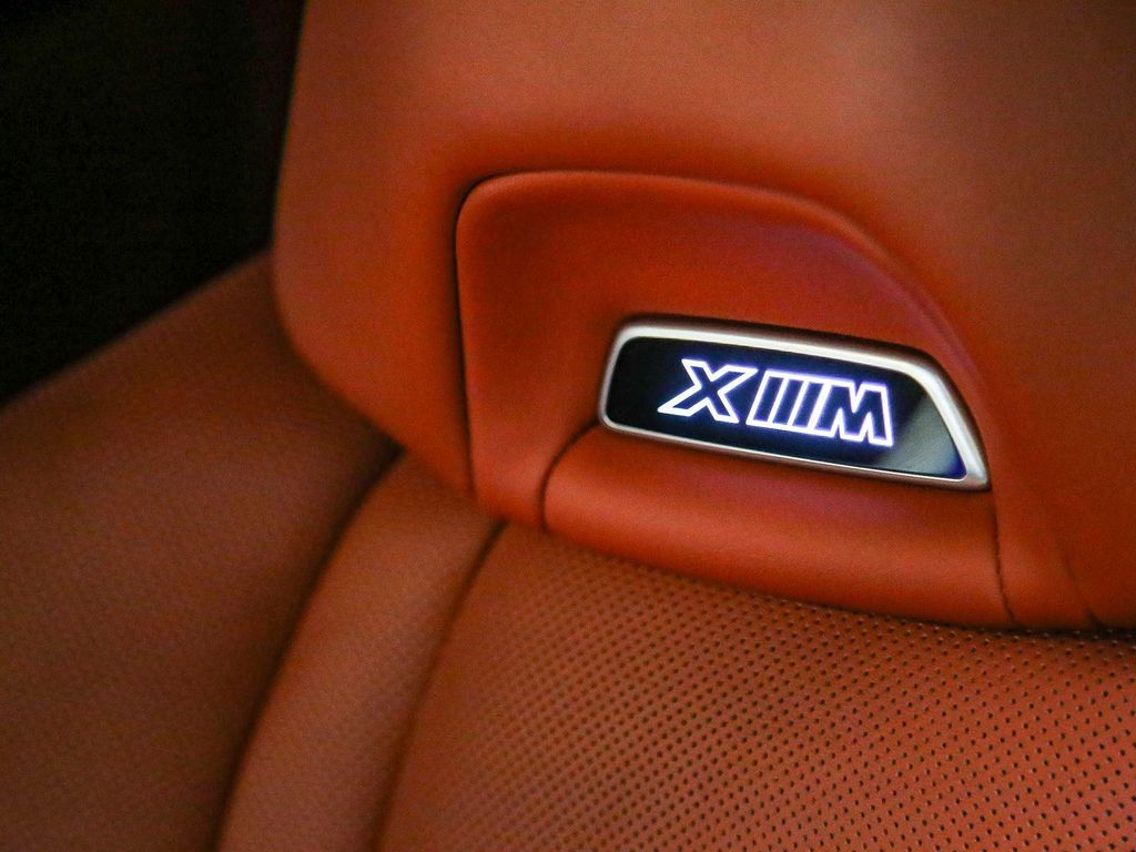 2023 BMW XM BASE — миниатюра 23