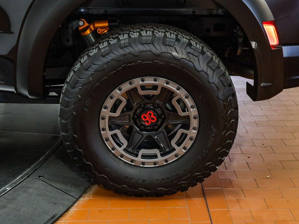 FORD F-150 RAPTOR - 10