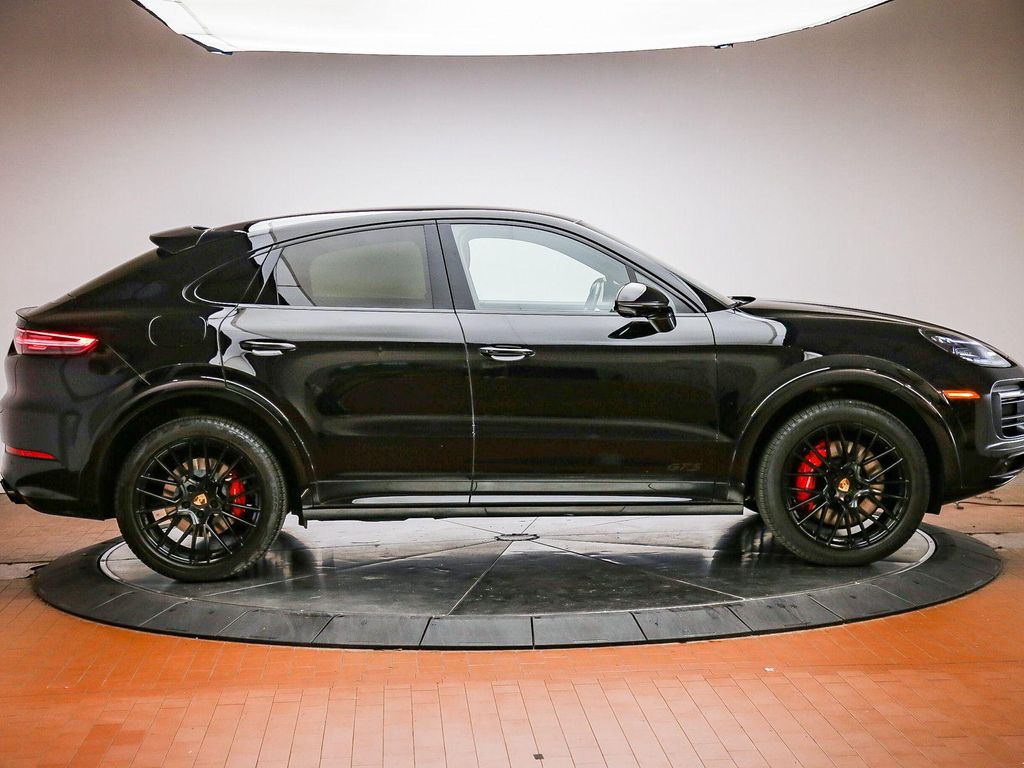 2023 Porsche CAYENNE GTS 照片 8