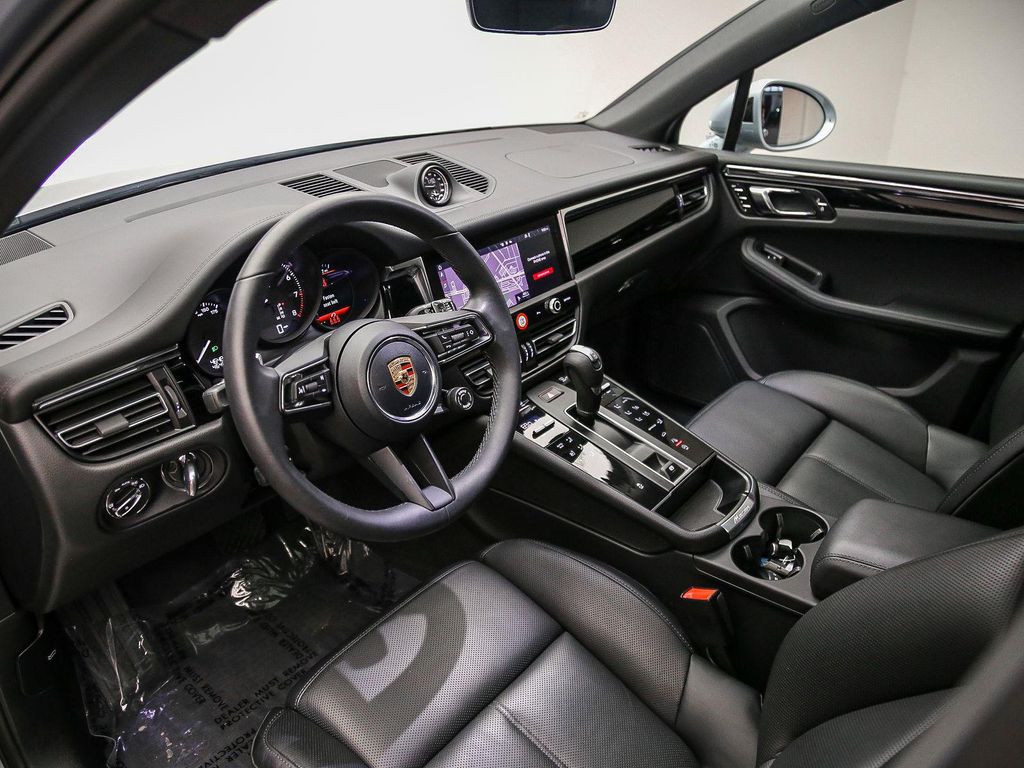 صورة 4 لـ 2026 Porsche MACAN