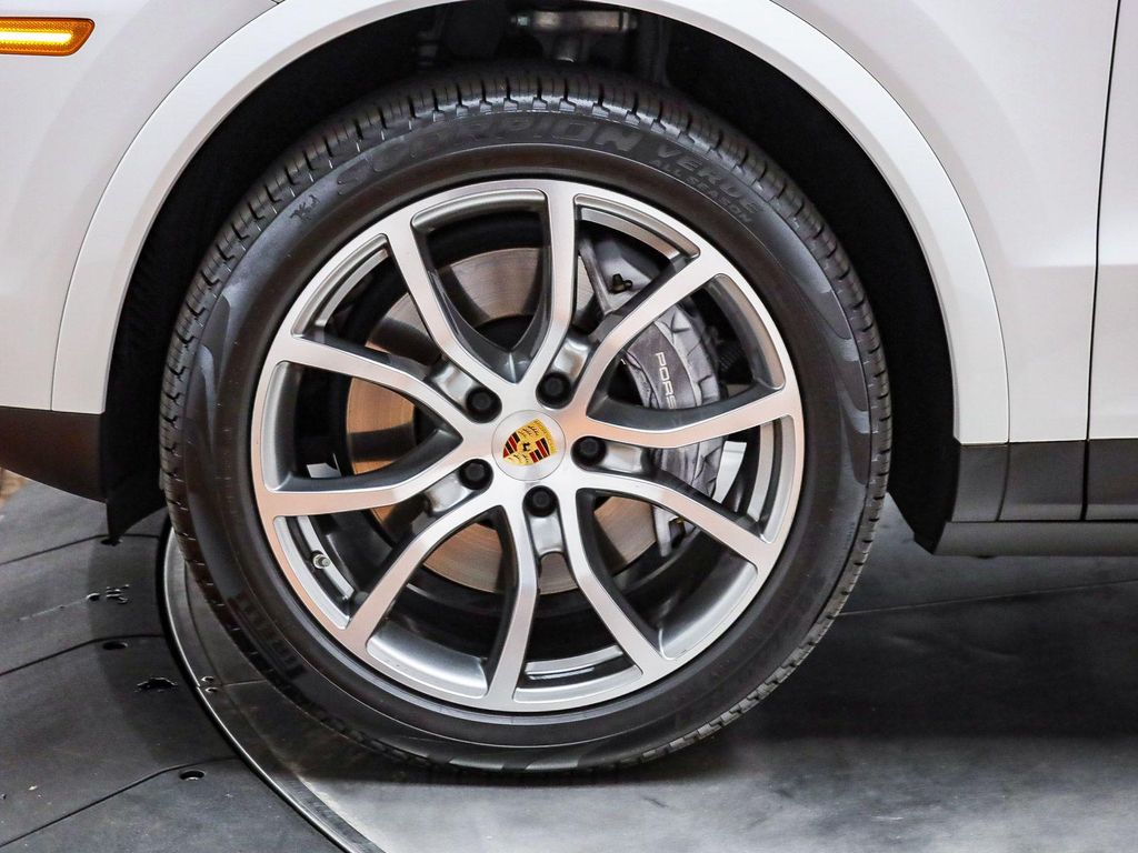 PORSCHE CAYENNE - 10