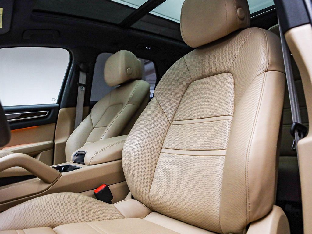 PORSCHE CAYENNE - 5