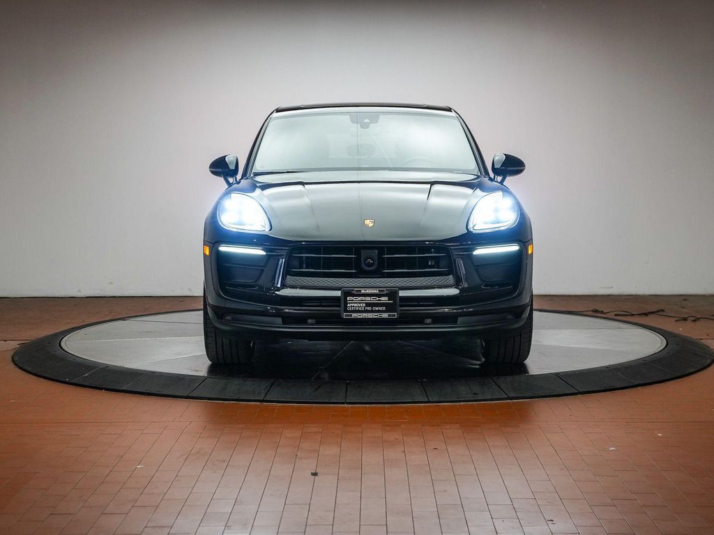 صورة 9 لـ 2024 Porsche MACAN