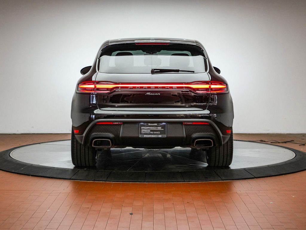 صورة 6 لـ 2024 Porsche MACAN