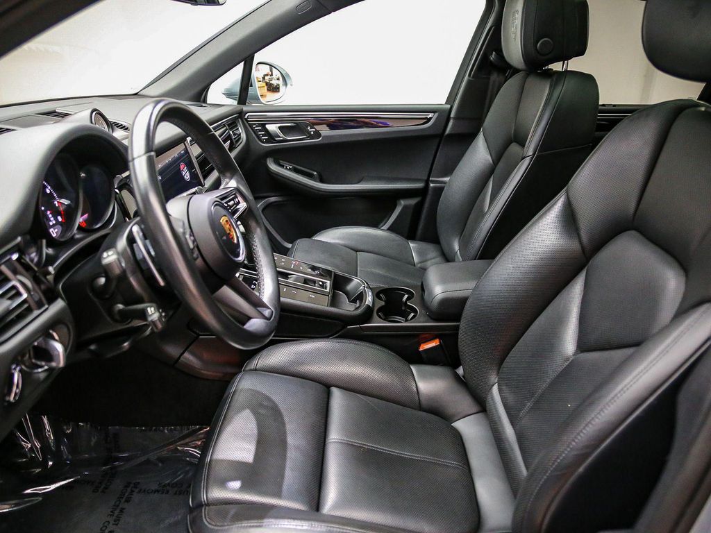 2023 Porsche MACAN — миниатюра 23