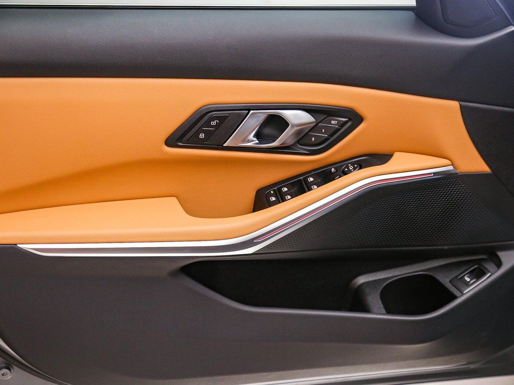 2026 BMW 330 NA 缩略图 24