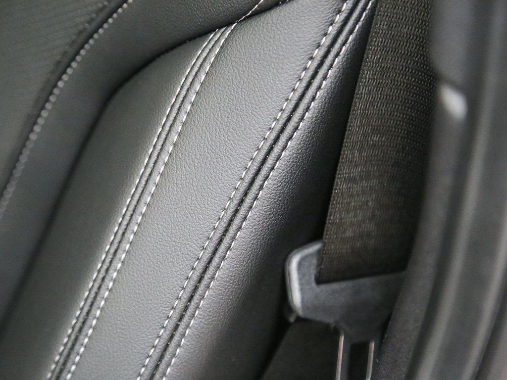 2026 BMW 330 NA 缩略图 23