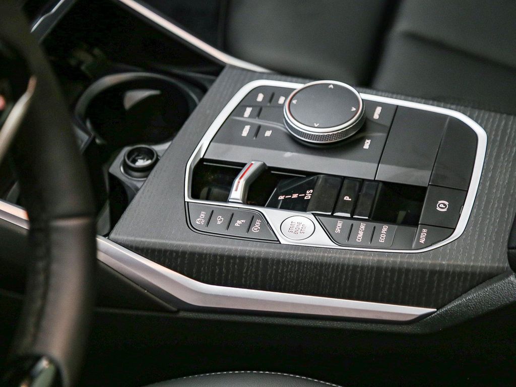 2026 BMW 330 NA 缩略图 21