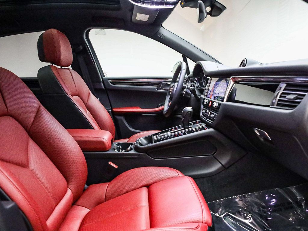 2025 Porsche MACAN 缩略图 21
